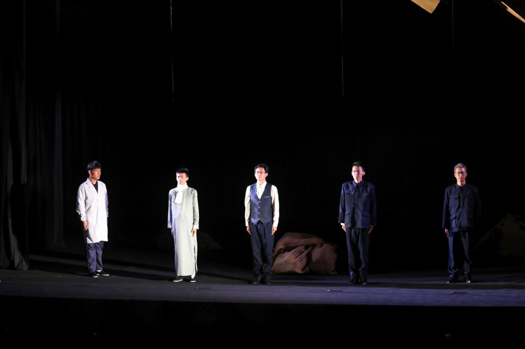 ¡¶°ÙÄêÊØïÉ¡·»°¾çÑݳö¾çÕÕ